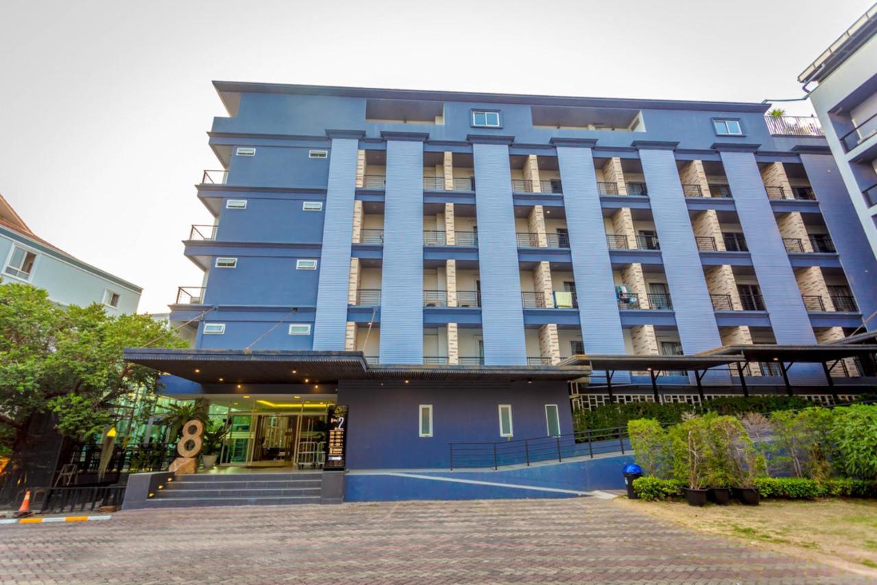 Embryo Hotel Pattaya Esterno foto
